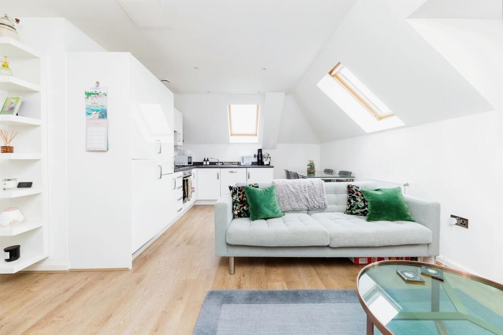 Property photo 1 of 12 Balcony