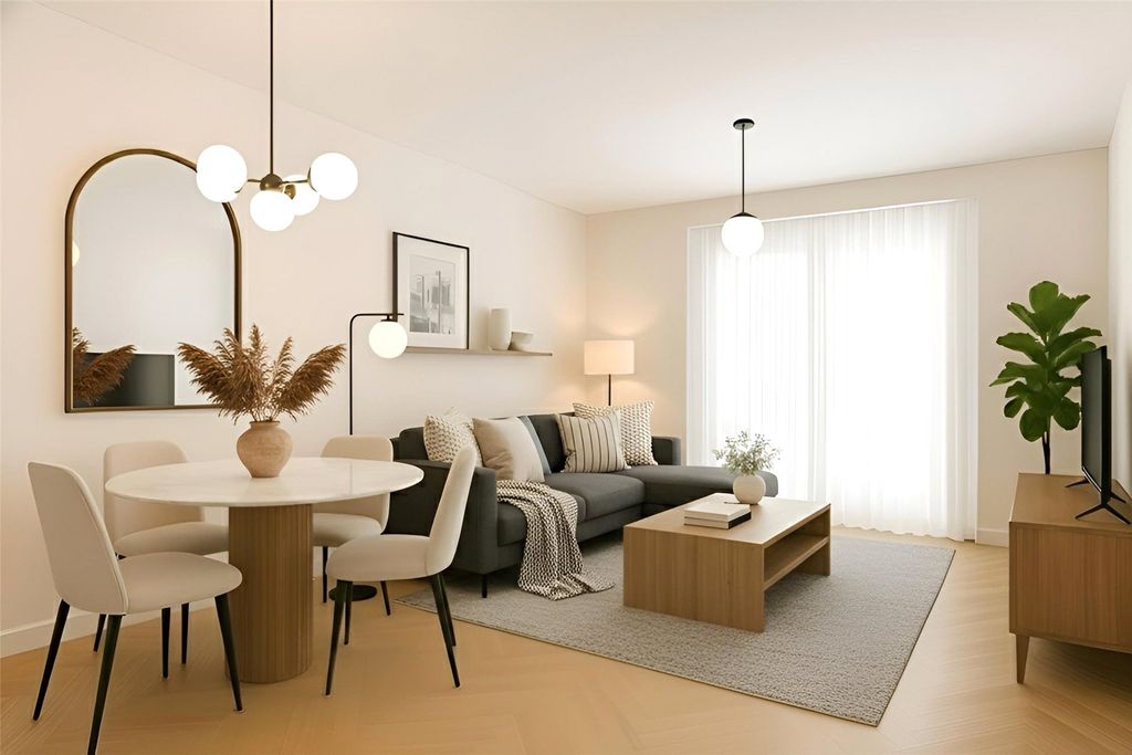 Property photo 1 of 8 Open Plan Living