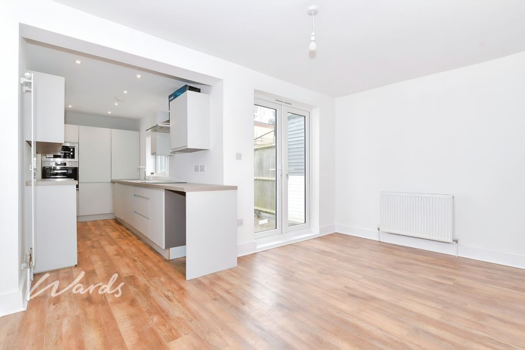 Property photo 3 of 12 58cd707E-901Grf38