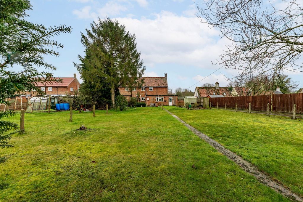 Property photo 3 of 15