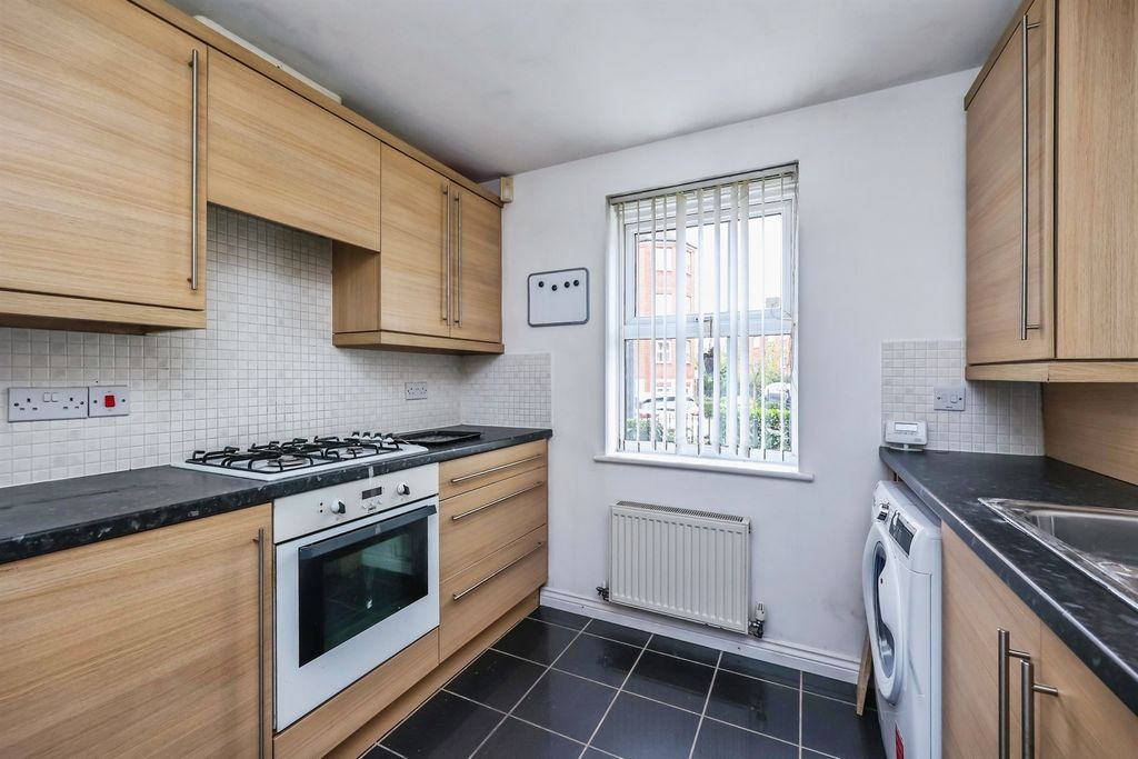 Additional image 15 of 2 bed flat for salePalmerston Road, Ilkeston DE7