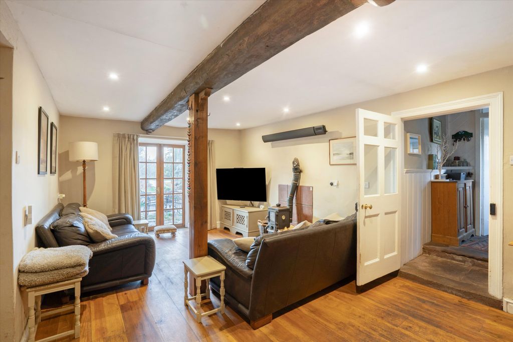 Property photo 3 of 20 Image