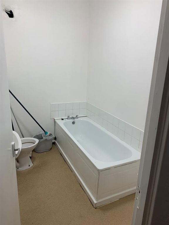 Property photo 1 of 4 1. Bathroom.Jpeg