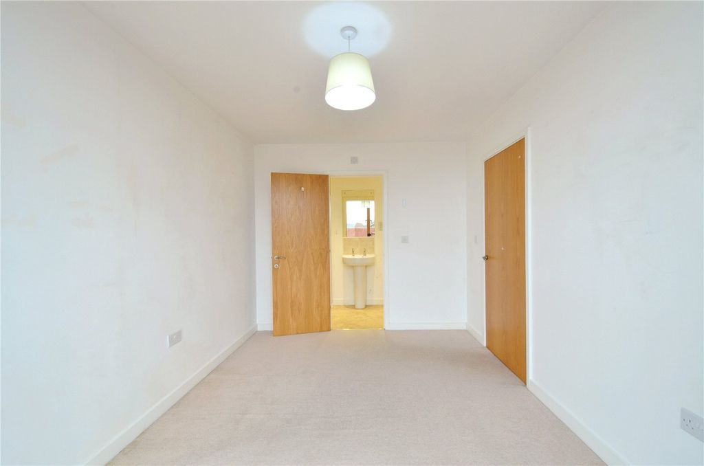 Property photo 2 of 11 Picture No. 02