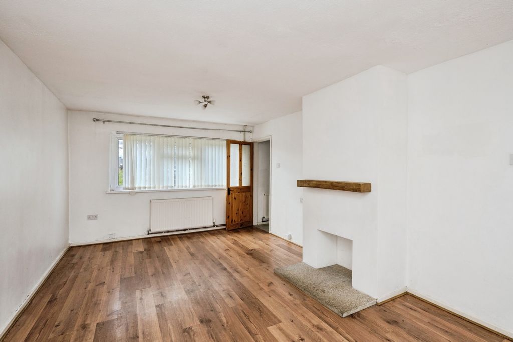 Property photo 3 of 15 Gallery