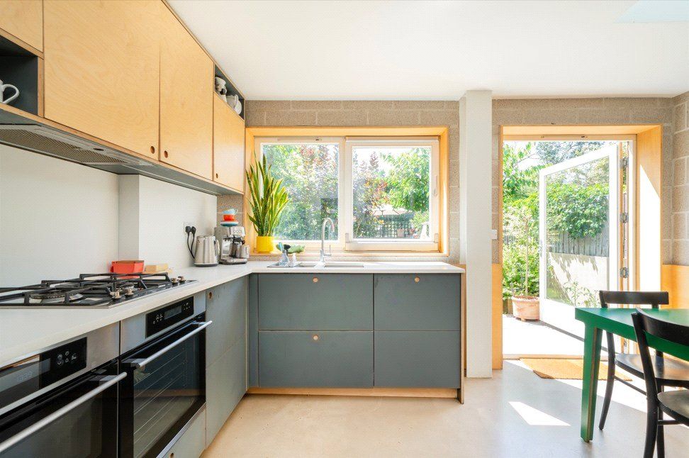 Property photo 3 of 15 Kitchen