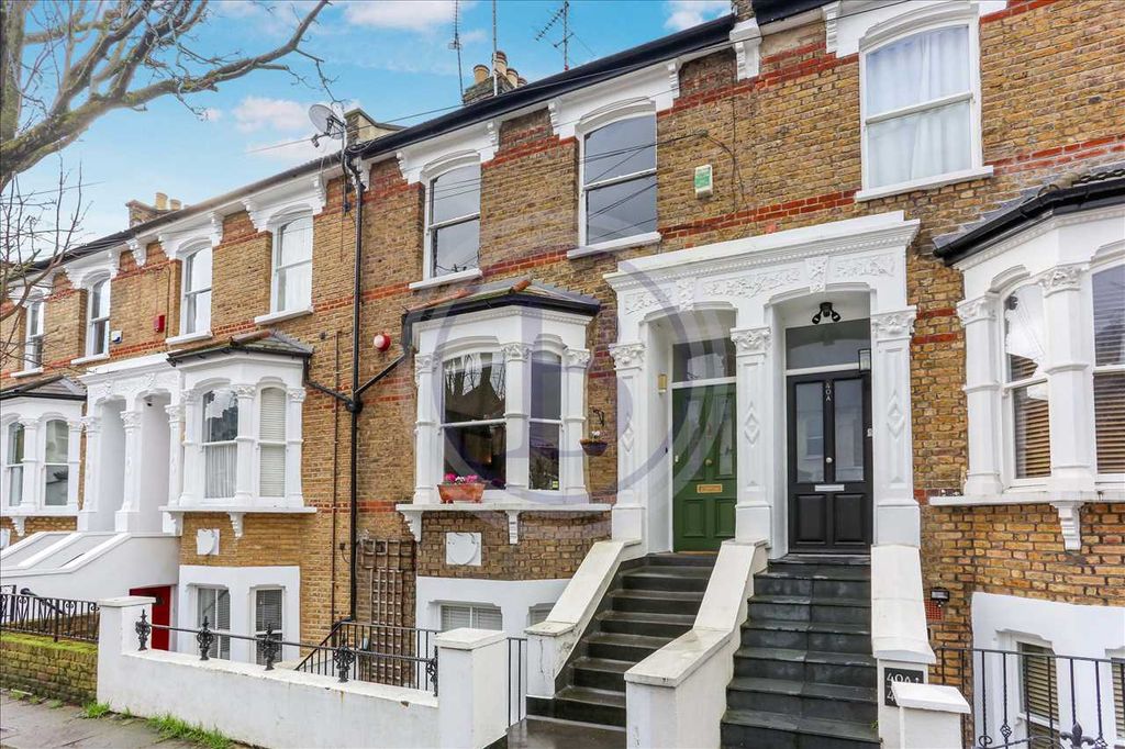 Property photo 2 of 21