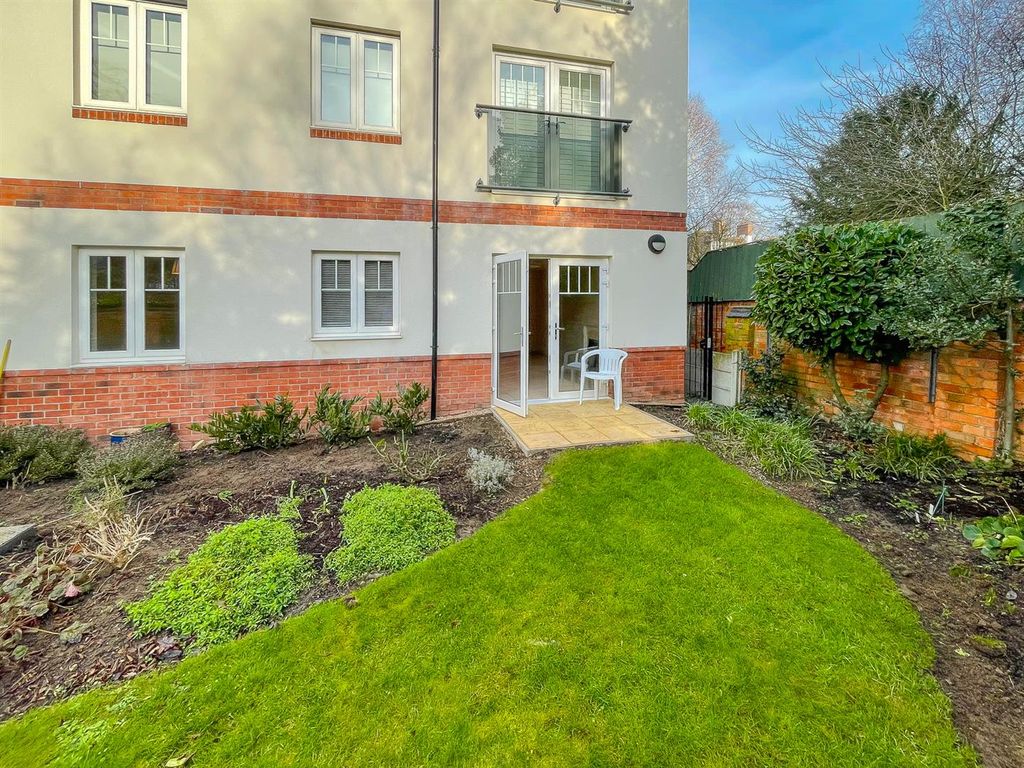 Property photo 1 of 23