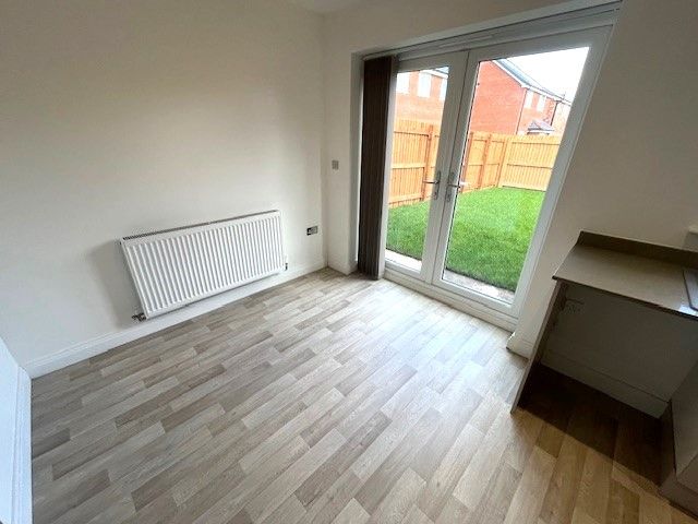 Property photo 3 of 12 5