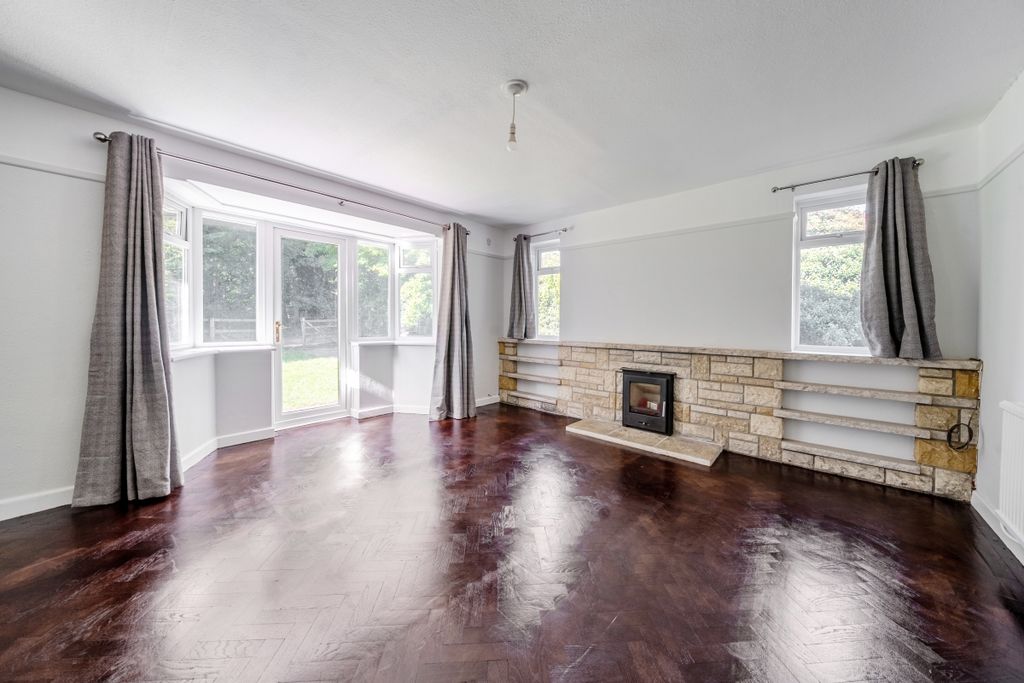 Property photo 3 of 14 1357731-5-68d1272...