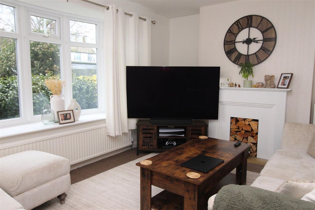 Property photo 2 of 9 Img_3858.Jpg