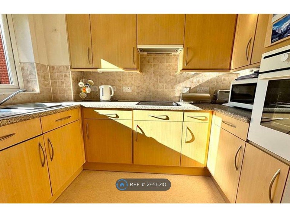 Property photo 2 of 11