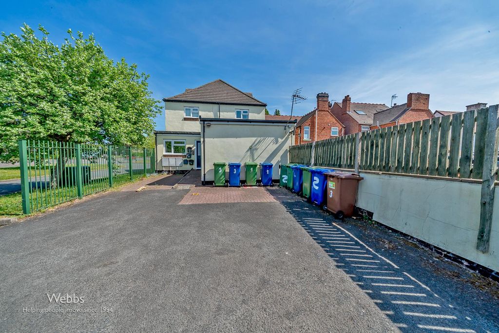 Property photo 1 of 14 Rear