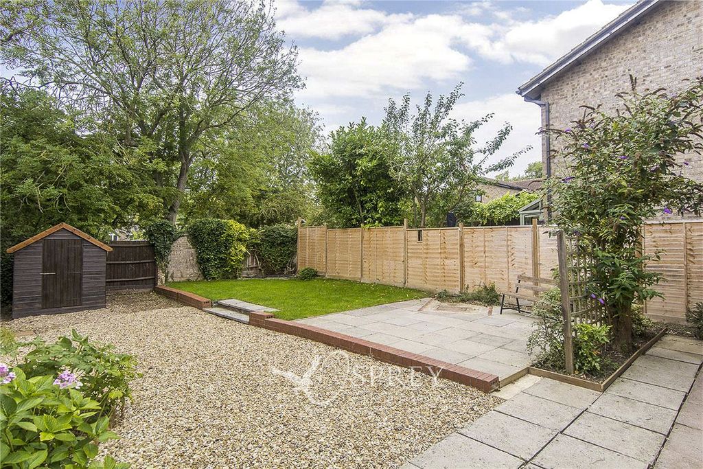Property photo 2 of 16 Garden
