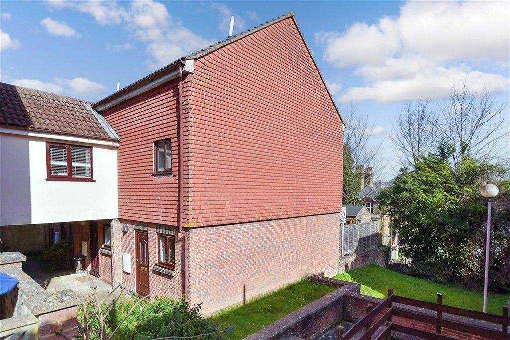 Property photo 2 of 11 External (Web)