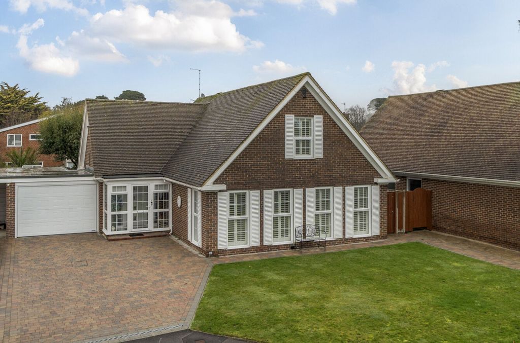 Property photo 1 of 30