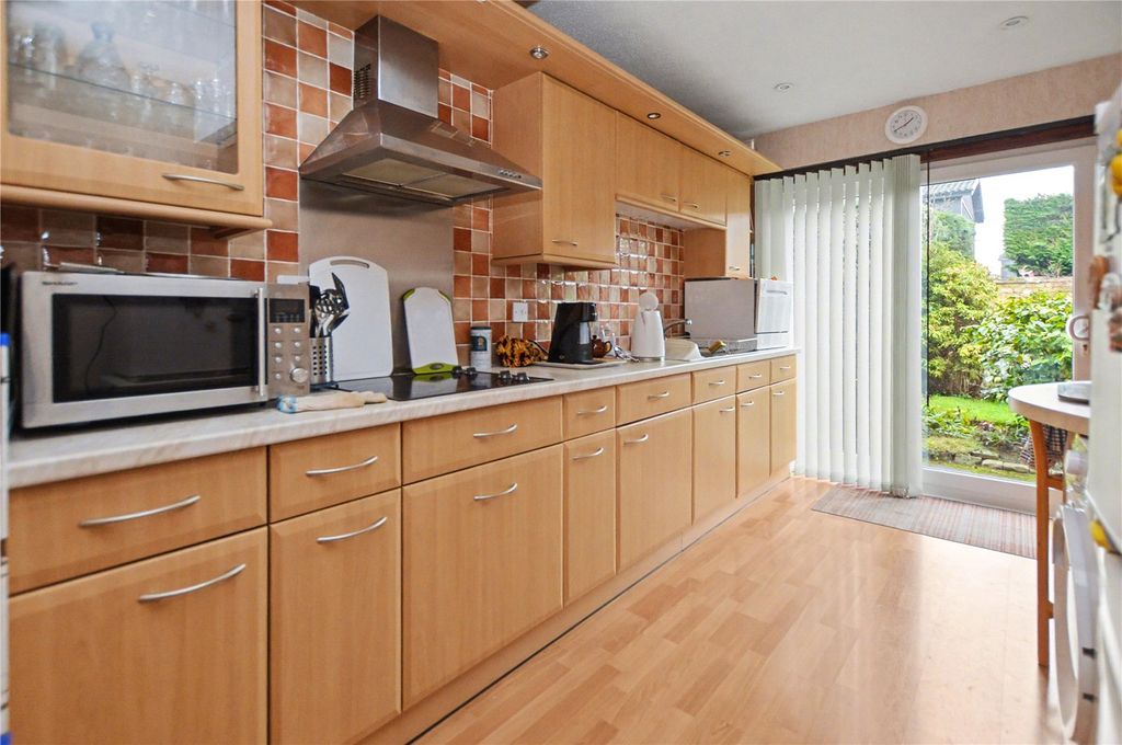 Property photo 3 of 22 Picture No. 19