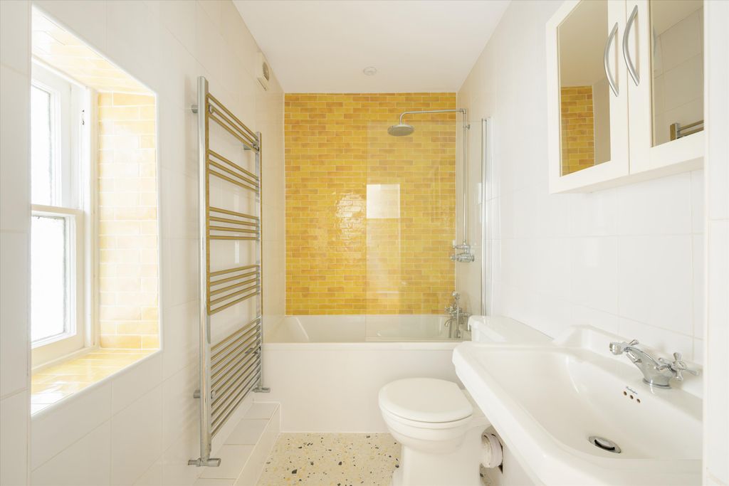 Property photo 3 of 10 Image