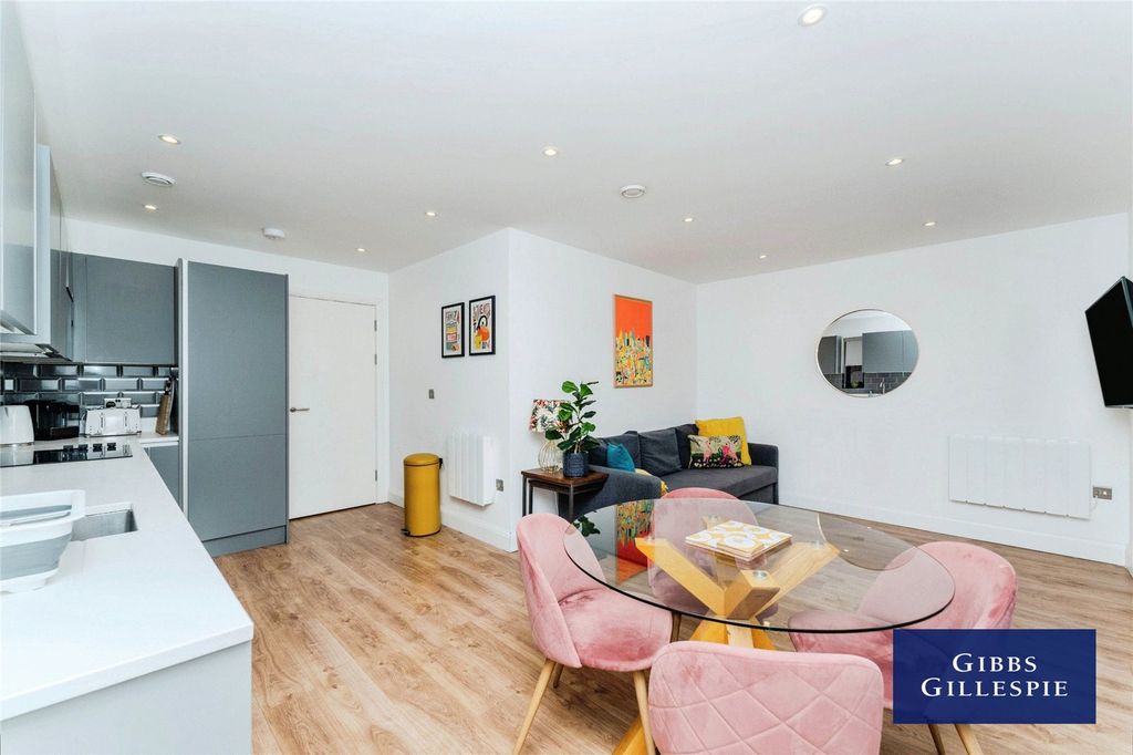 Property photo 2 of 6 Picture No. 03