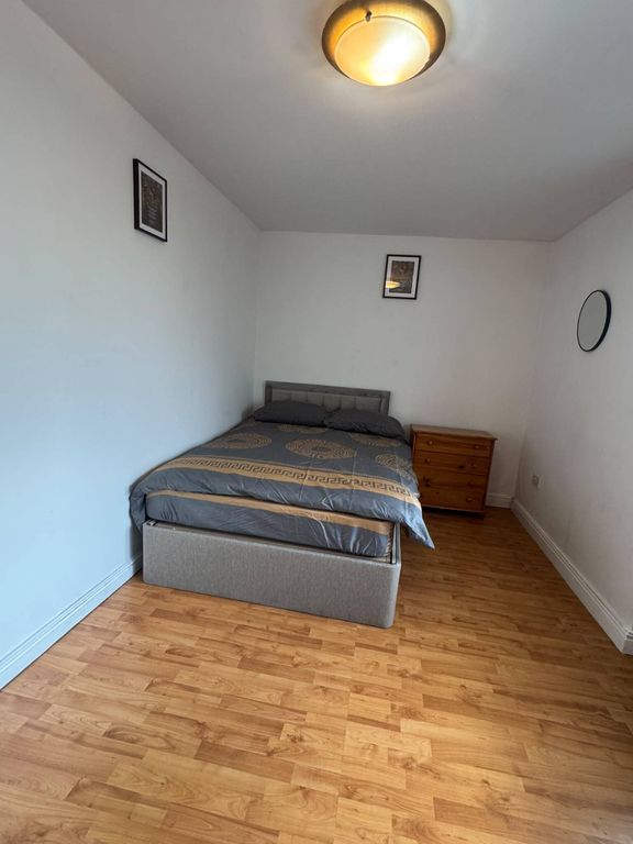 Property photo 1 of 4