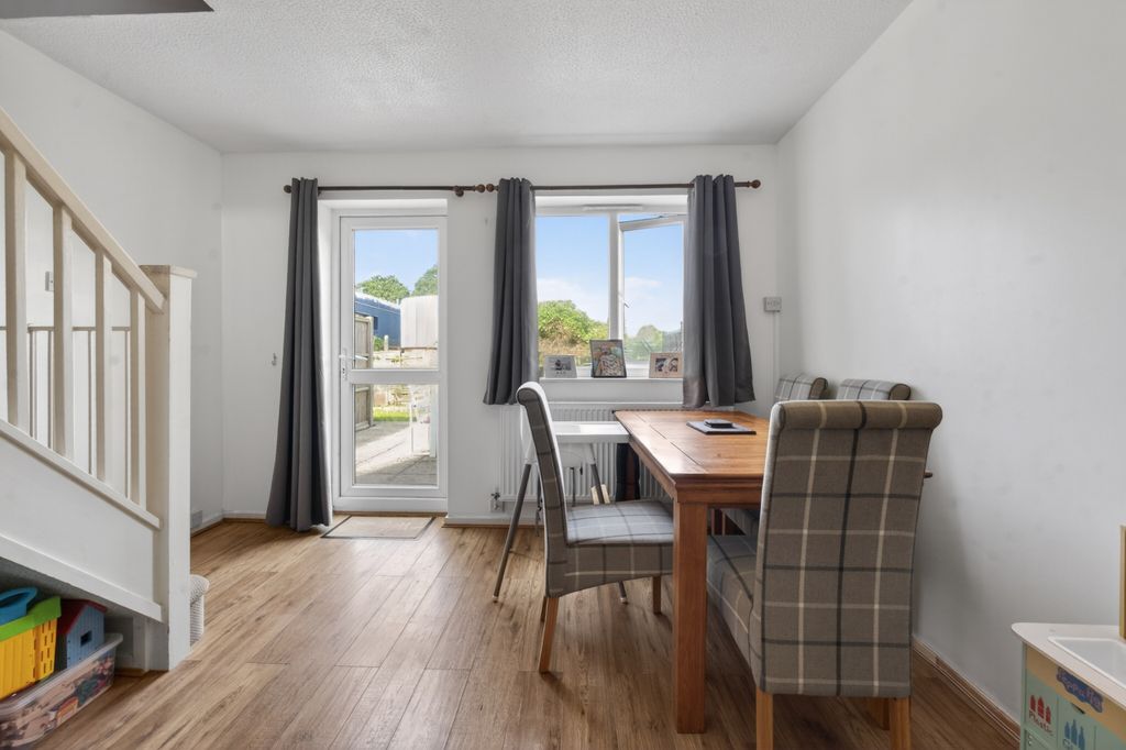 Property photo 3 of 12 Dining Area