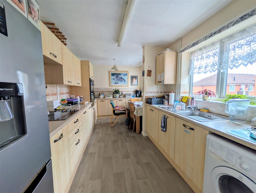 Property photo 2 of 7