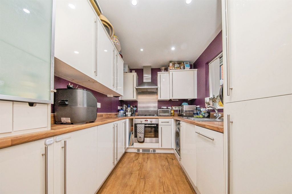 Property photo 2 of 13