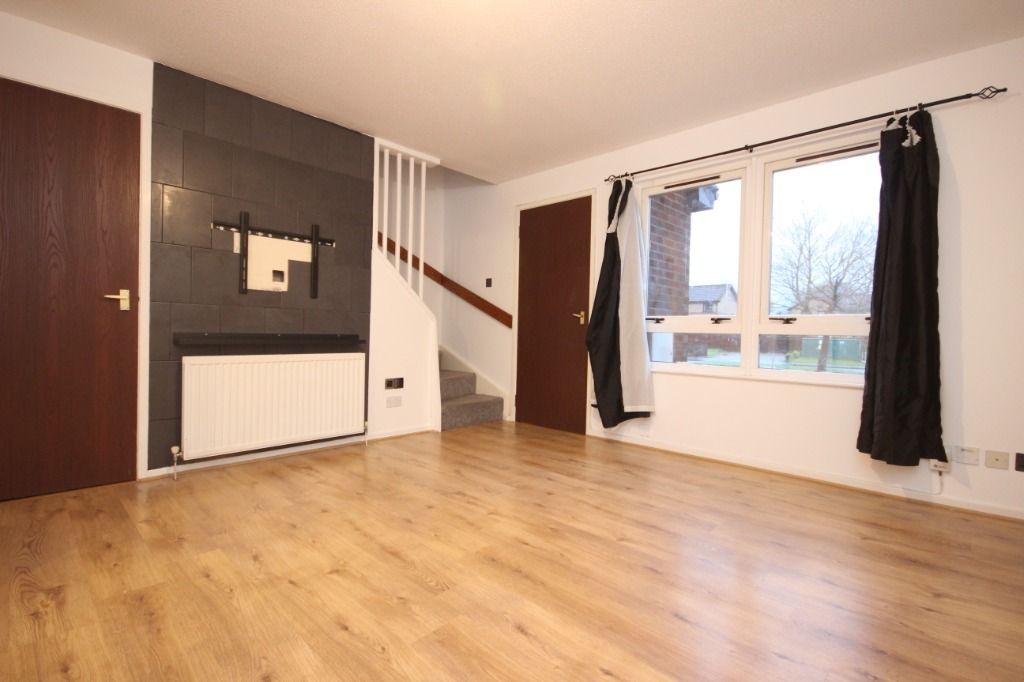 Property photo 2 of 11 2