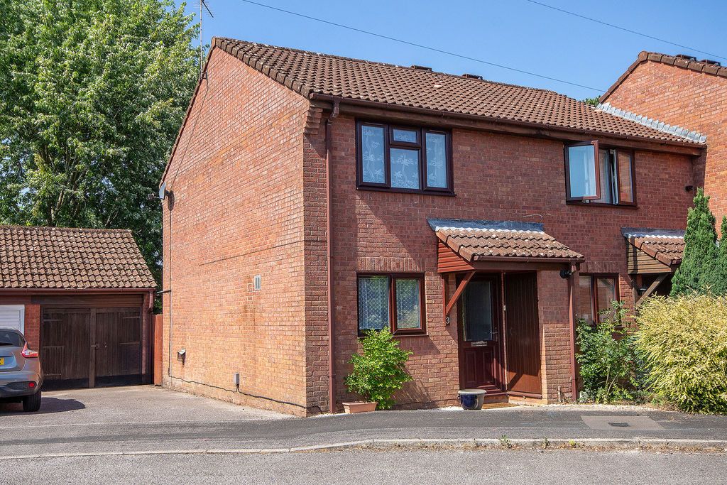 Property photo 1 of 10 External