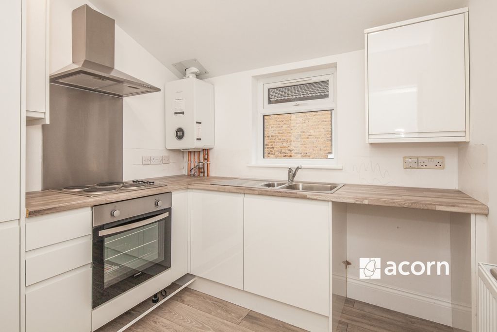 Property photo 2 of 10 A59c2d94-93B5-F01...