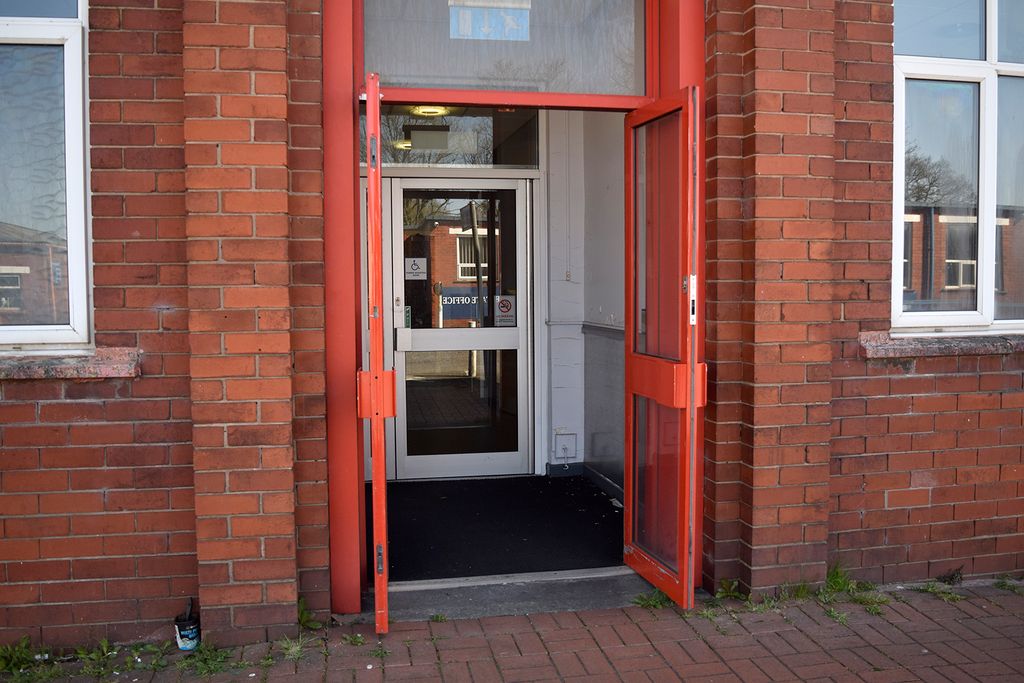 Property photo 3 of 15