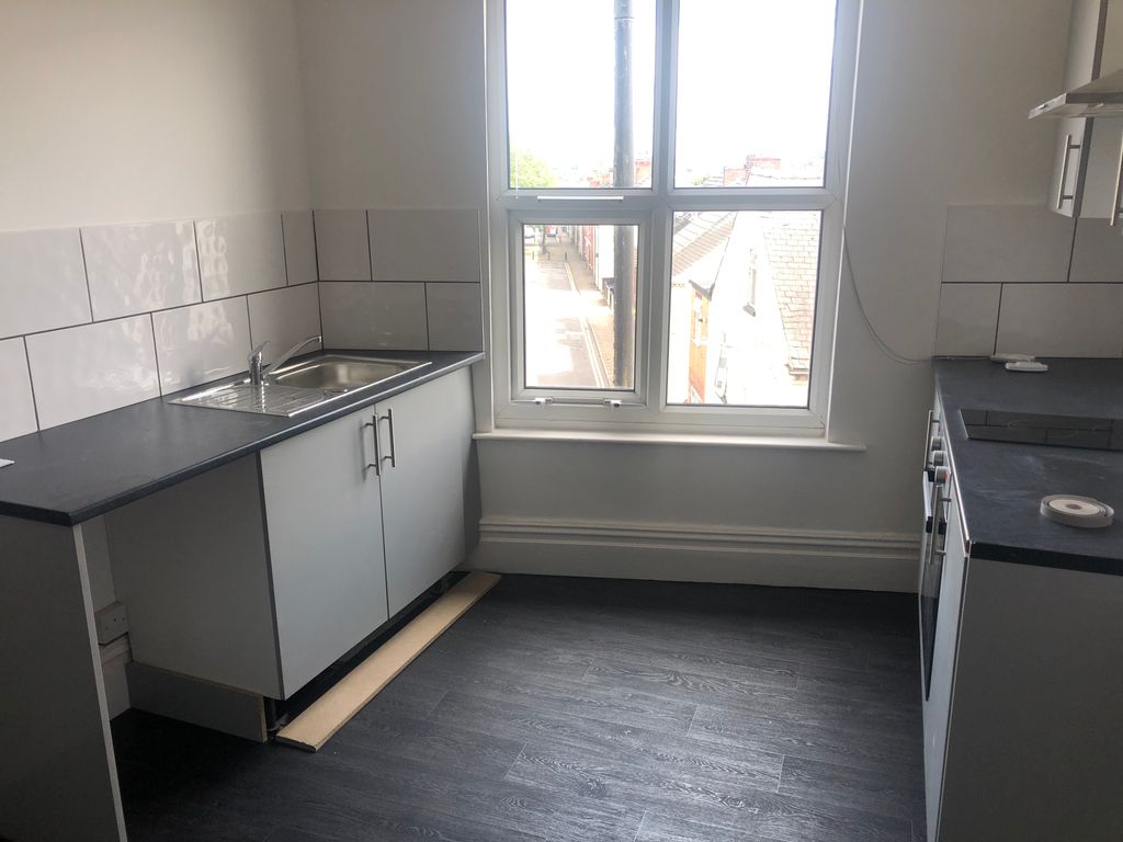 Property photo 1 of 3