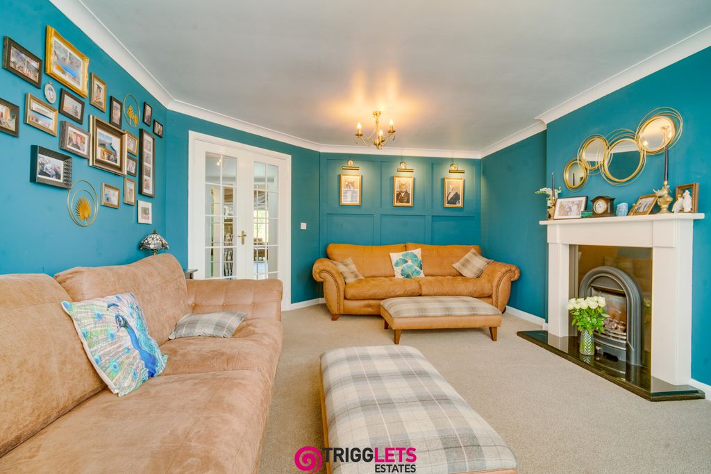 Property photo 3 of 35
