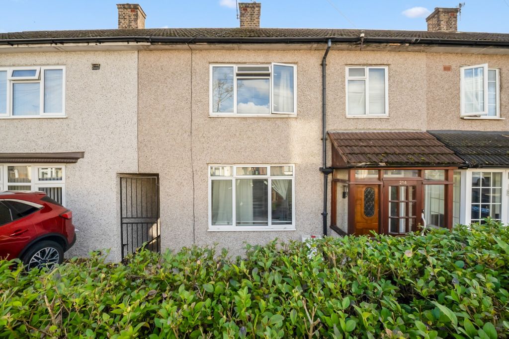 Property photo 1 of 11 4704700