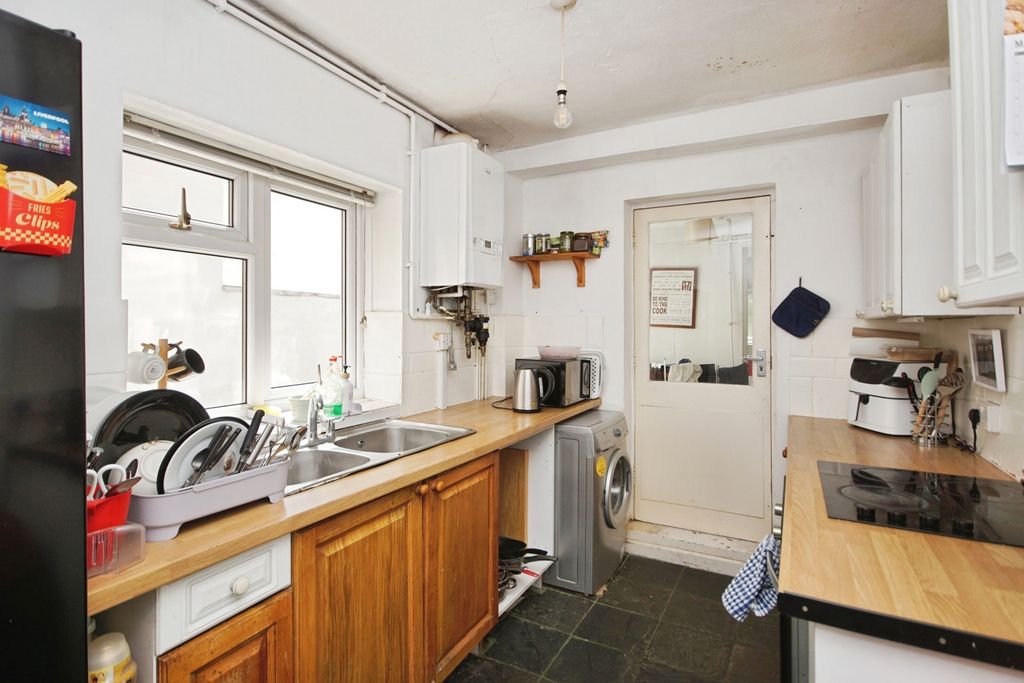 Property photo 3 of 17 Photo