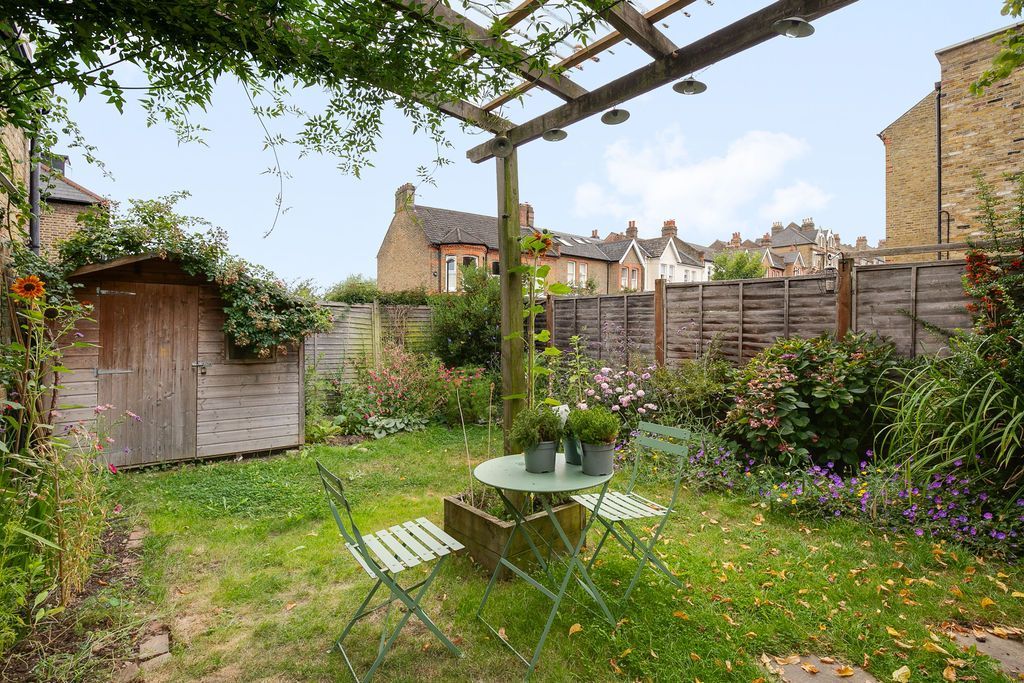 Property photo 3 of 16