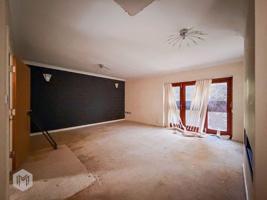 Property photo 3 of 25