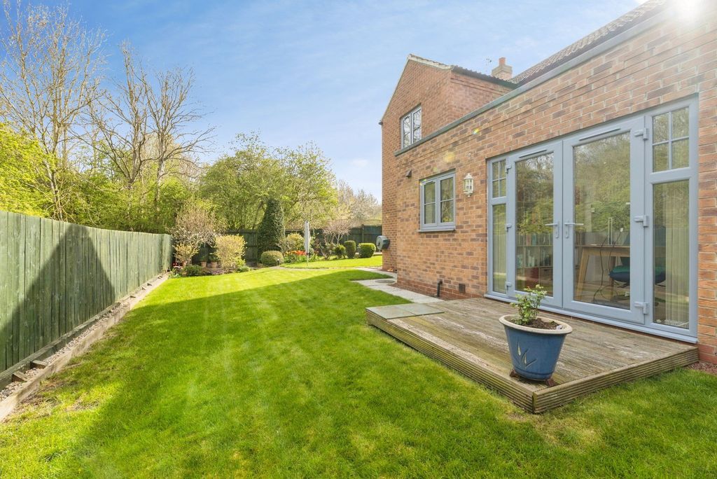Property photo 1 of 30