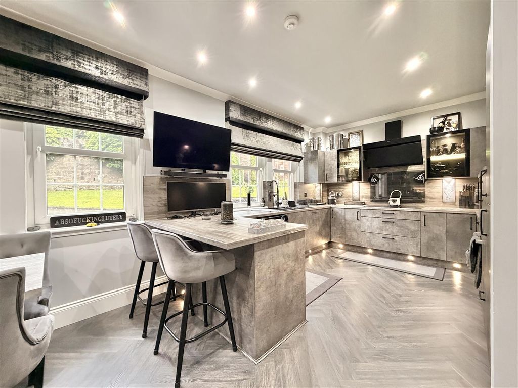 Additional image 8 of 4 bed town house for saleBurnside Gate, Hamilton ML3