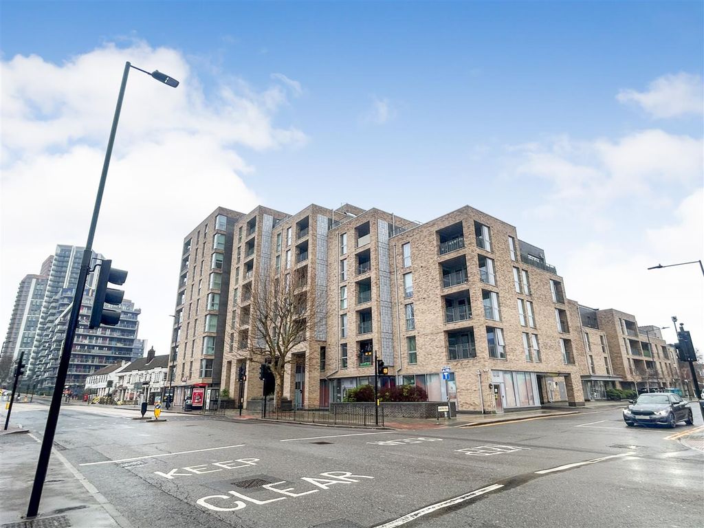 Property photo 1 of 11