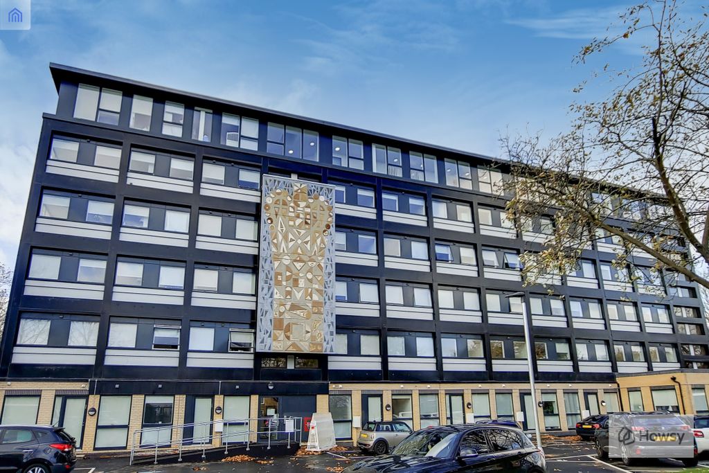 Property photo 1 of 4