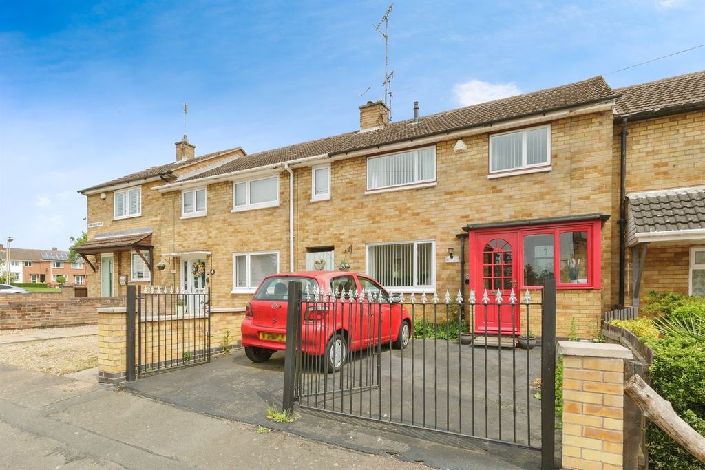 Property photo 2 of 17
