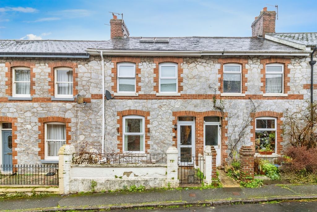 Property photo 1 of 20