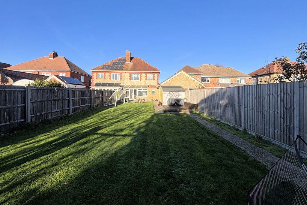 Property photo 1 of 10 Rear