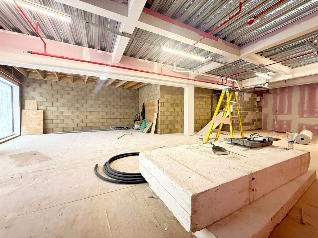 Property photo 3 of 7 Picture No. 04