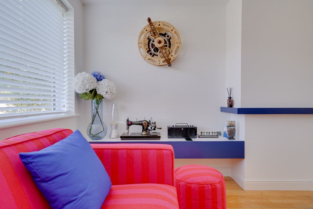 Property photo 2 of 21 4516012