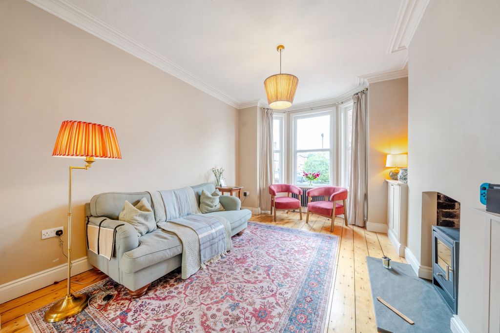 Property photo 2 of 11 14 Massey Road Ewemove Sale