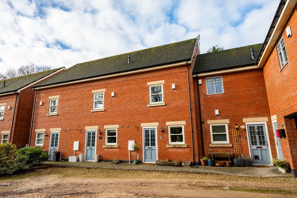 Property photo 1 of 24