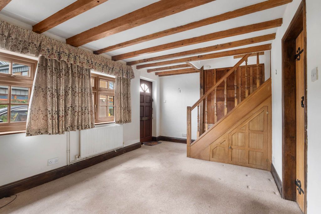 Property photo 2 of 16 Photograph 2