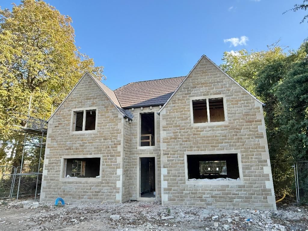 Property photo 2 of 9